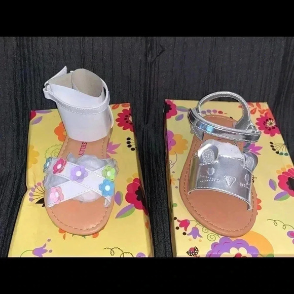 GIRLS LAURA ASHLEY SANDALS LOT OF 2 SZ 7 - Picture 1 of 8